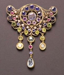 the-rise-of-arts-and-crafts-jewellery-in-boston