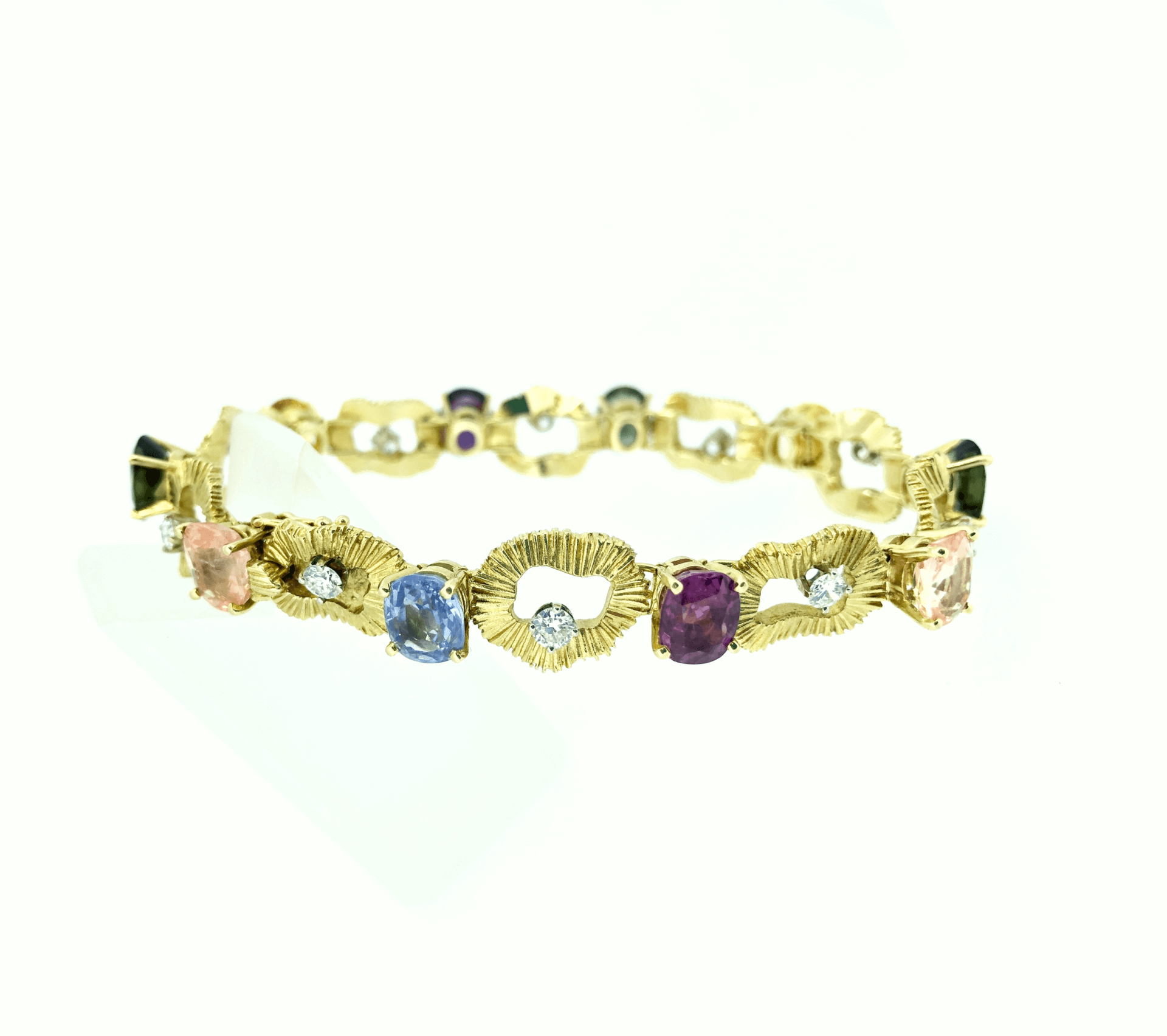the-rise-of-arts-and-crafts-jewellery-in-boston