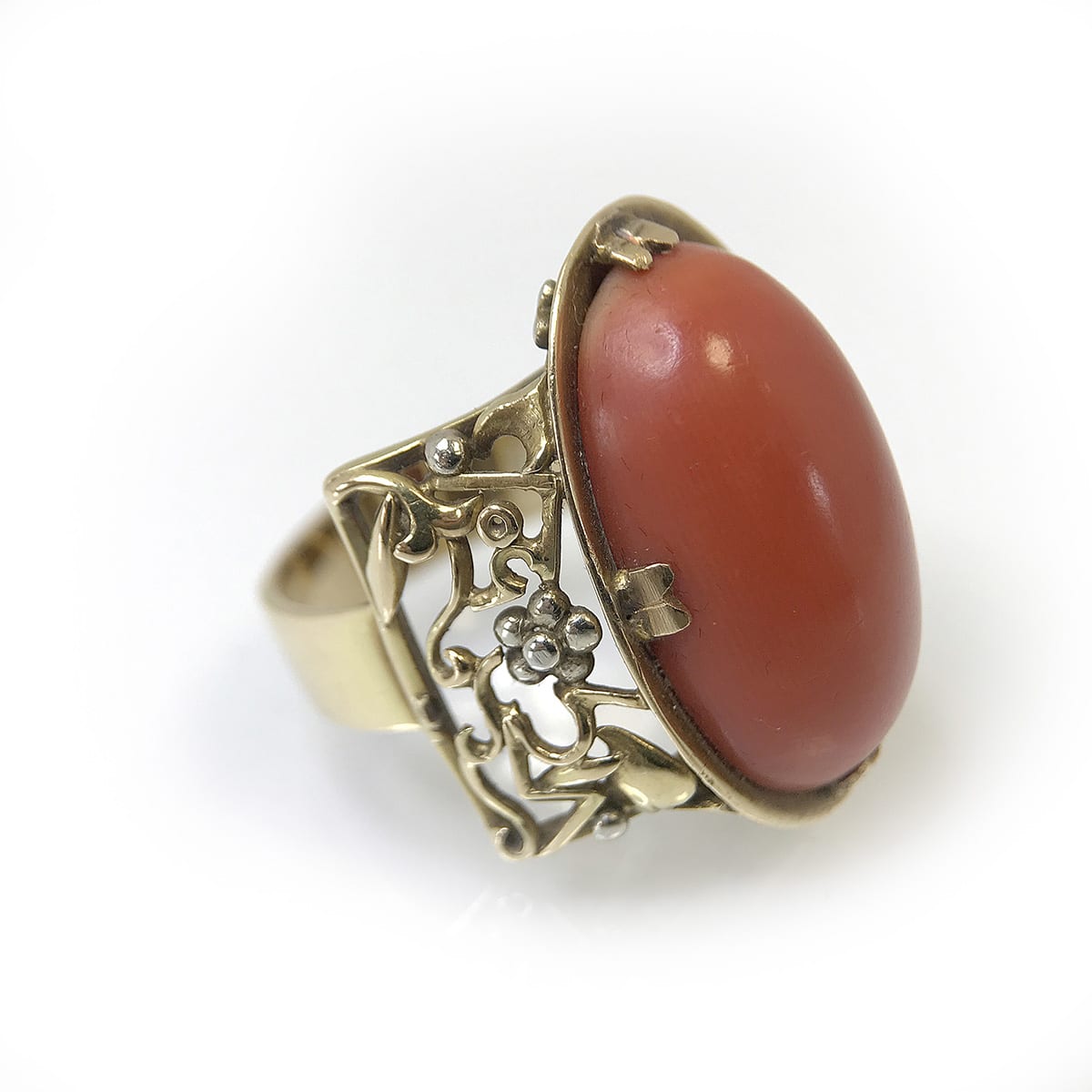 SRM90059 A Continental Art Nouveau Gold and Coral Ring 2 susan rumfitt