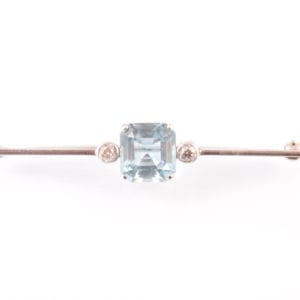 An Aquamarine and Platinum Brooch circa