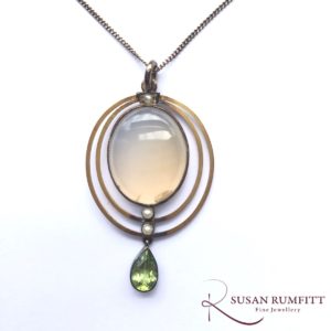Nouveau Moonstone
