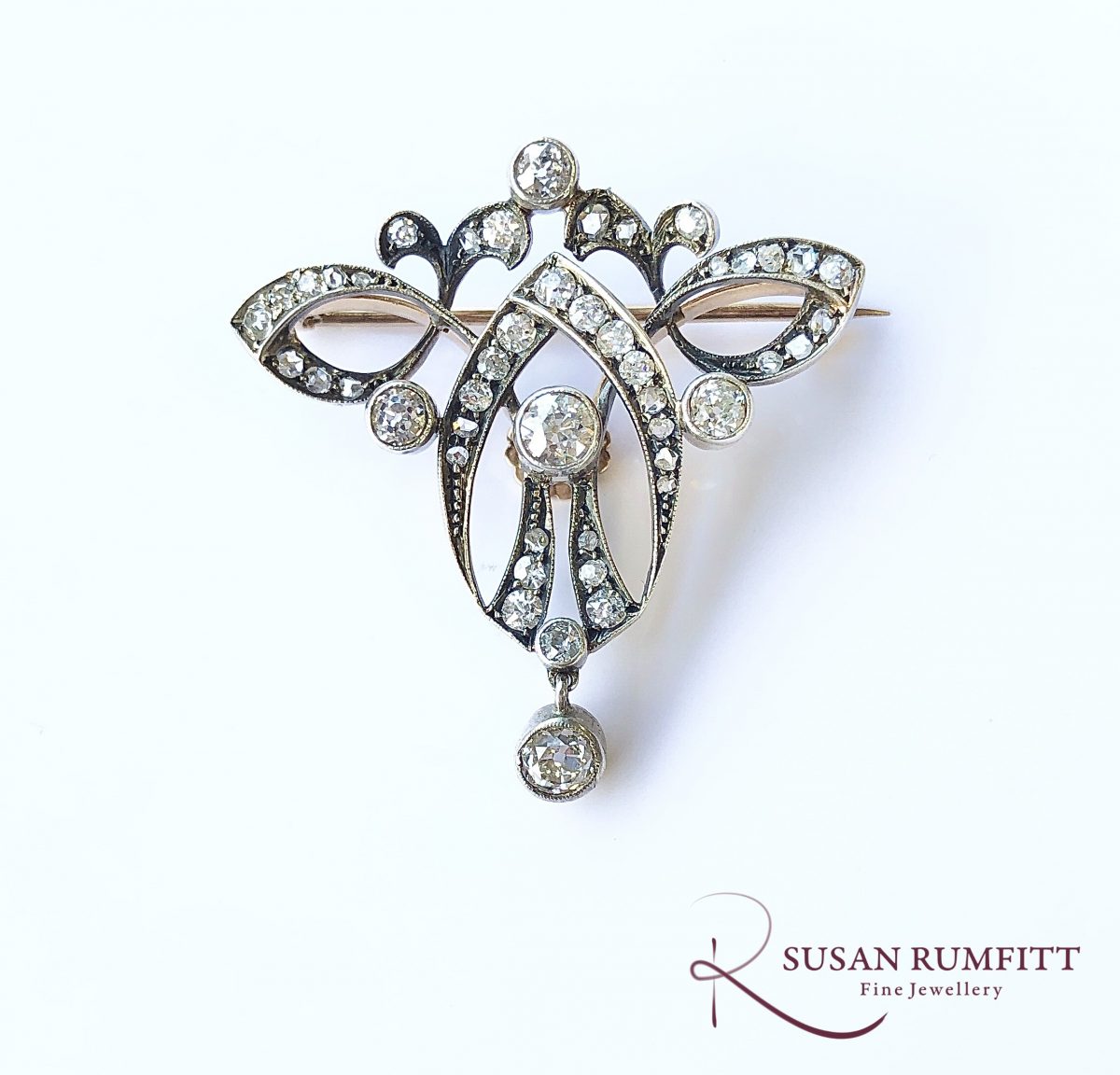 A Diamond Pendant Brooch, circa 1900