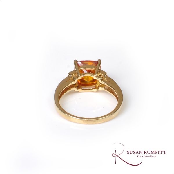 A Sphalerite and Diamond Ring in 18 carat Gold