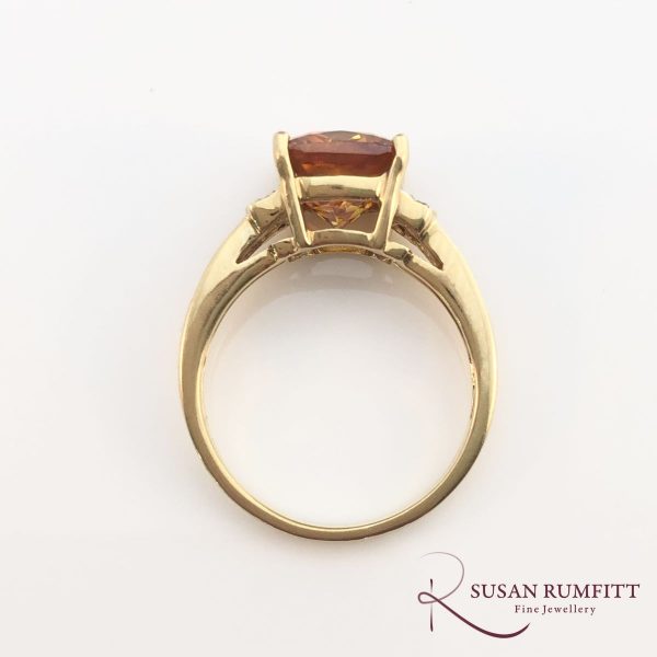 A Sphalerite and Diamond Ring in 18 carat Gold