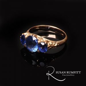 A Victorian three stone sapphire ring