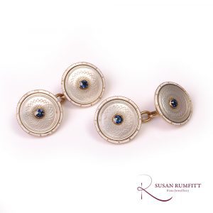 SRMA900-195c-Pair of Antique Sapphire and Gold Cufflinks