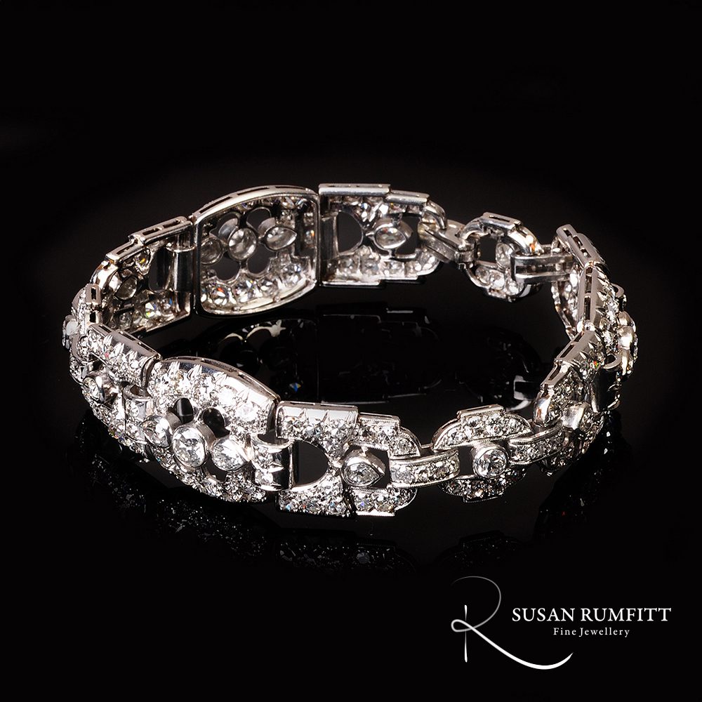 SRM900-15 A Diamond Bangle, set with fifty two brilliant-cut diamonds | Susan Rumfitt