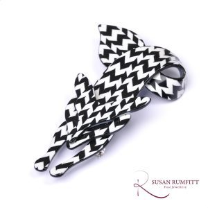 A Lea Stein Black and White Reynard Fox Brooch