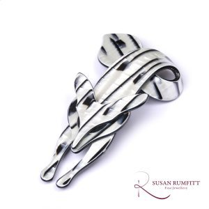 A Lea Stein Faux Mother of Pearl Reynard Fox Brooch