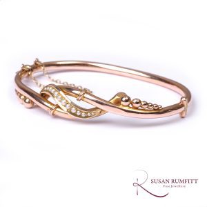 A Victorian Seed Pearl Bangle,circa 1890