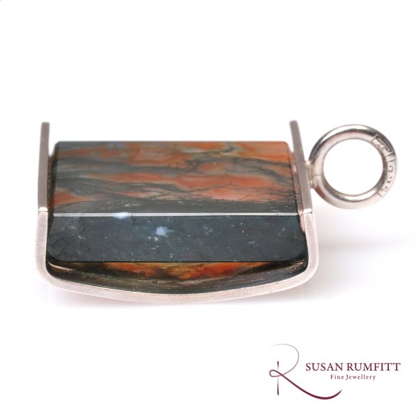 An Elis Kauppi for Kupittan Kutta, Finland; Silver 'Sledge' Pendant