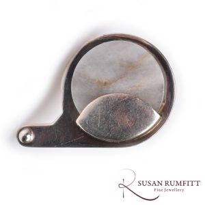 373M Kultateollisuus Ky, Finland; Abstract Marble Silver Ring, 1972