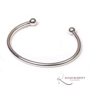417V A Silver Torque Bangle