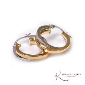 452V A Pair of Bi-Coloured Patterned Double Hoop Earrings